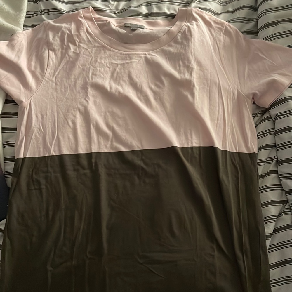 Womens cos t shirt sz L